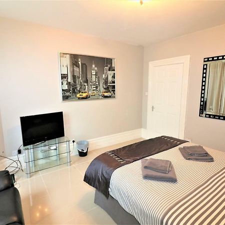 Marley Mansion Apartments - Borough Birkenhead Dış mekan fotoğraf