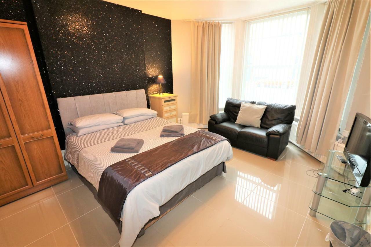 Marley Mansion Apartments - Borough Birkenhead Dış mekan fotoğraf